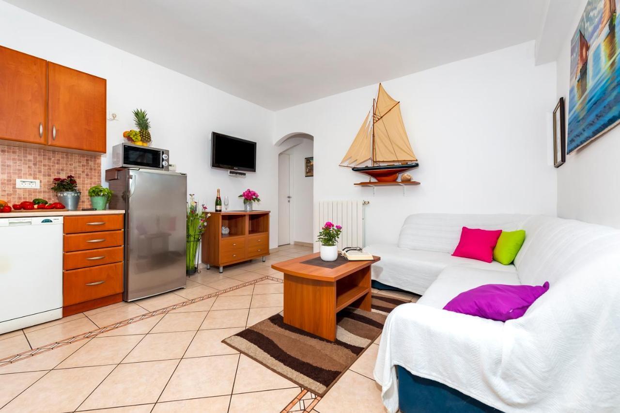 Apartment & Rooms Graciela Rovinj Exteriör bild