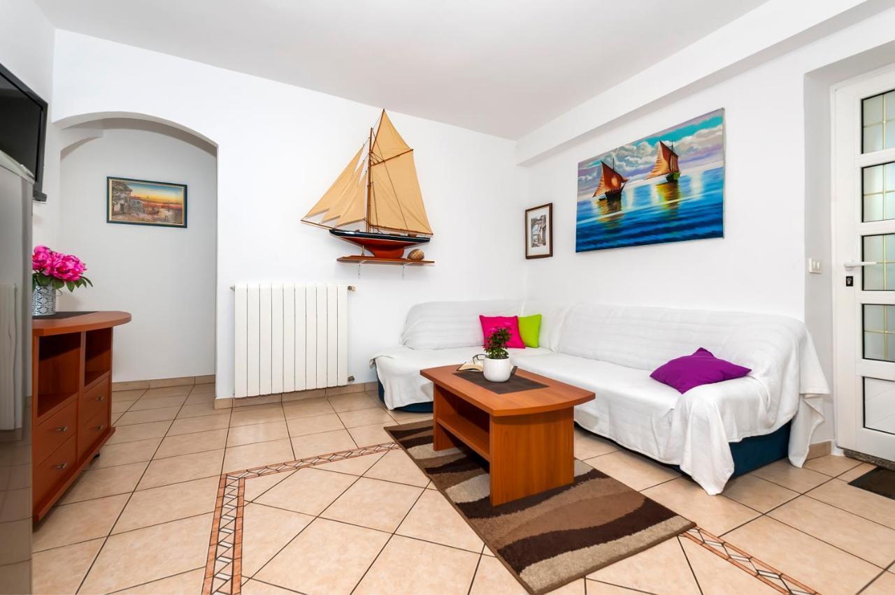 Apartment & Rooms Graciela Rovinj Exteriör bild